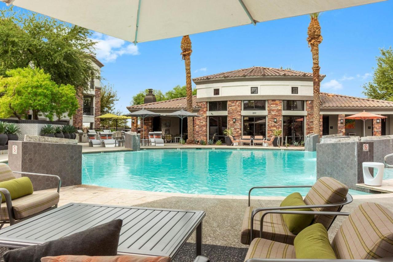 Cozysuites Glendale By The Stadium With Pool 01 Exteriér fotografie